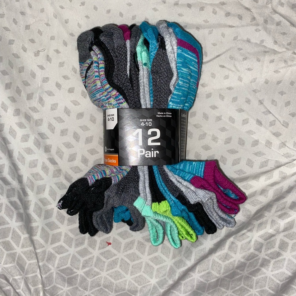 NEW 12pc pack of socks